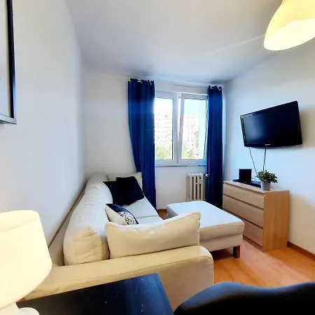 Male Mieszkanie Przy Plazy - 3 Maja 17 Apartment *